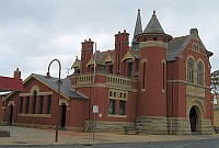 Vic - Bairnsdale - Courthouse (7 Feb 2010)